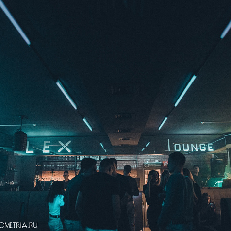 Вечеринка в Lex lounge