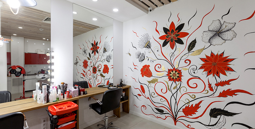 Новогодний маникюр и педикюр от сети студий красоты Red Kalina 