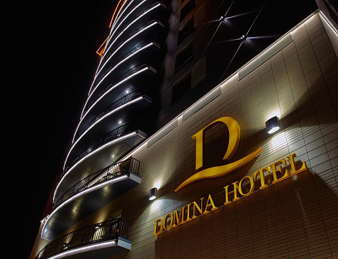 Отель Domina