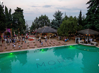 SUNDAY POOL PARTY in MORE Spa&Resort