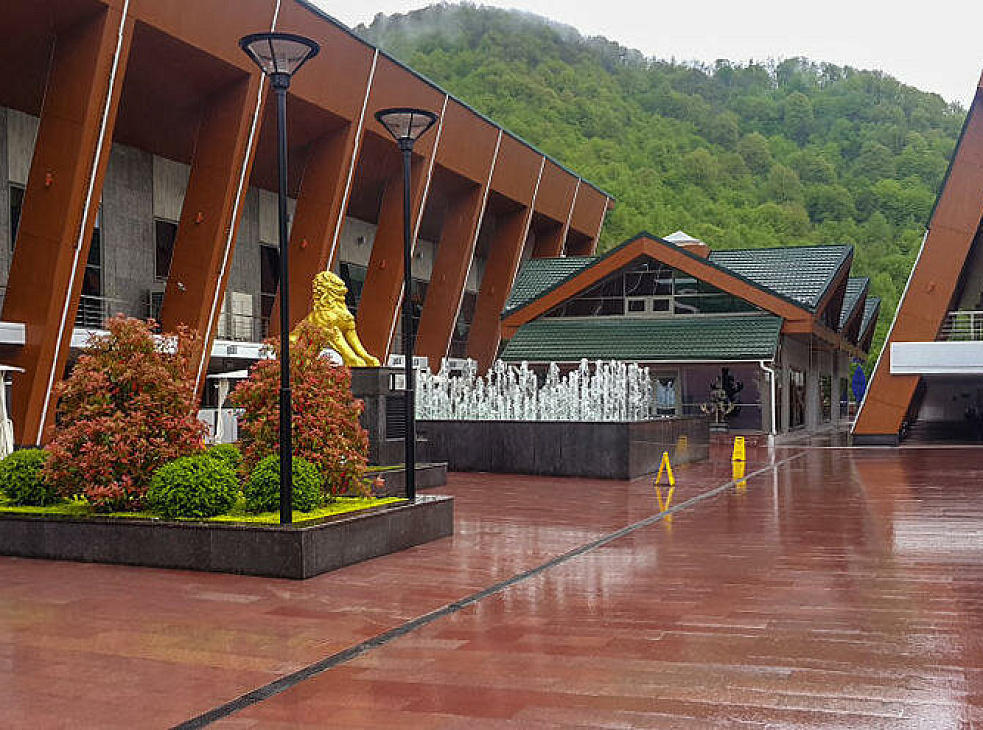 Nirvana - event hall, karaoke, night club.