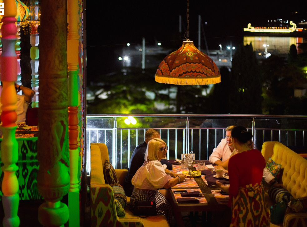 Чайхана "ПАВЛИН МАВЛИН" 