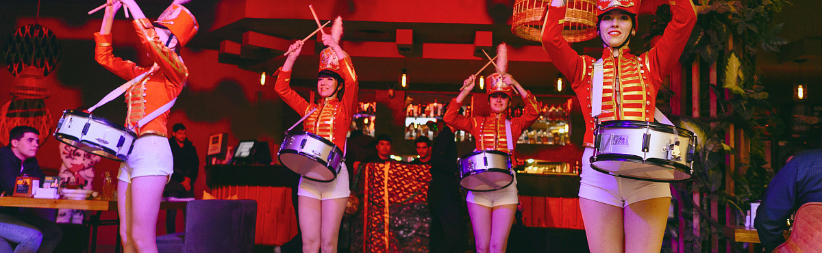 Где отметить 23 февраля?   